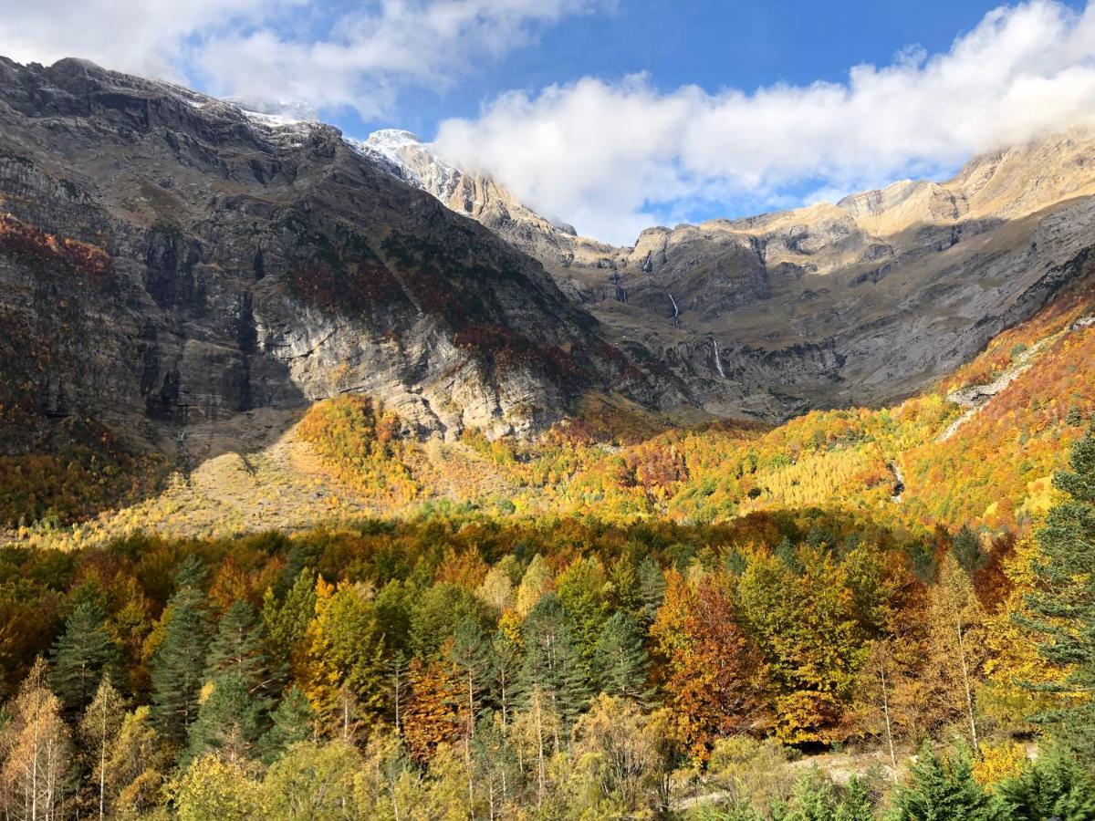 Hostal Pirineos Meliz Bielsa Kültér fotó
